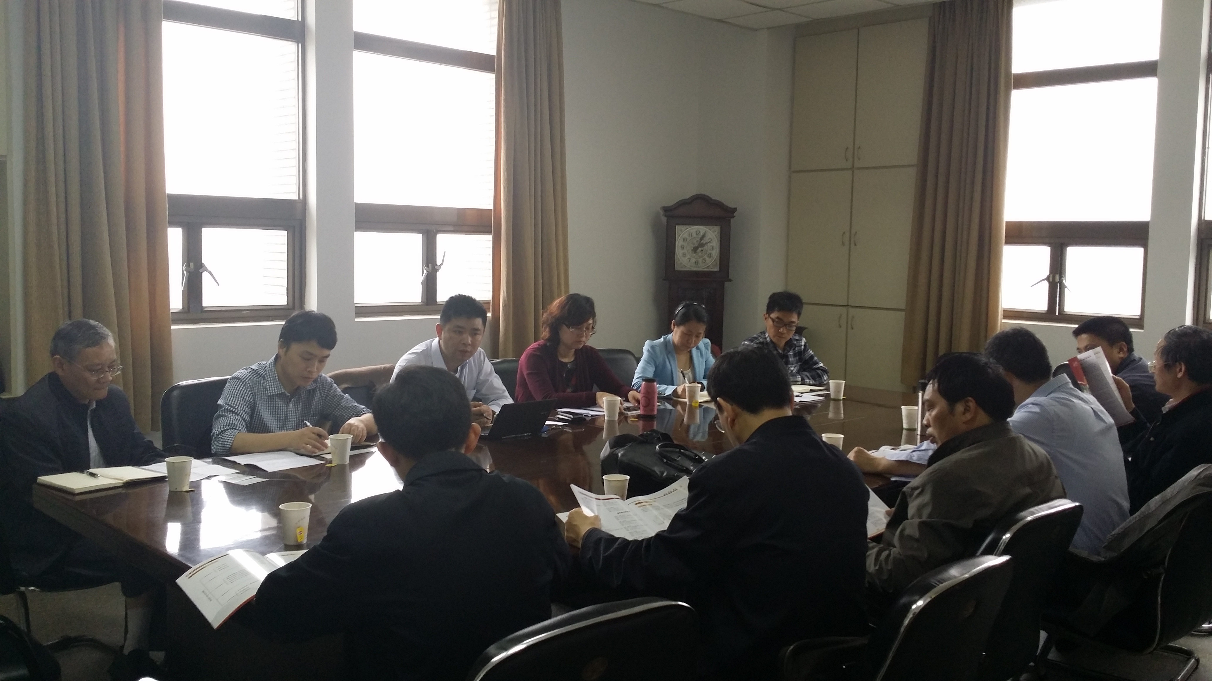 重庆大学土木神州娱乐城夏副院长一行访问神州娱乐城